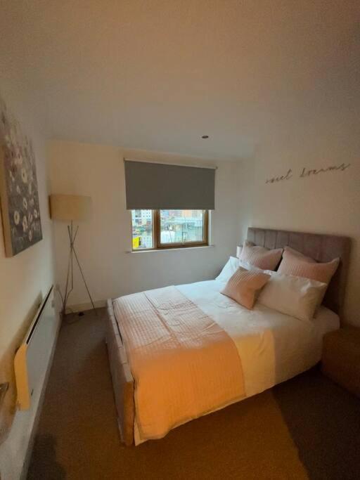 Leeds Clarence Dock 2 Bedroom Apt エクステリア 写真