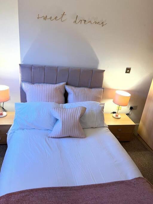 Leeds Clarence Dock 2 Bedroom Apt エクステリア 写真